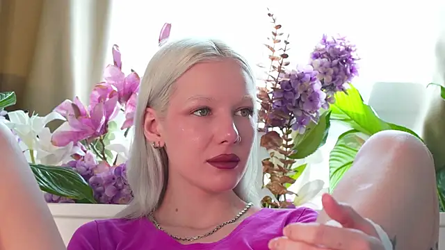 RanyThomson online show from 12-19-25, 10:06