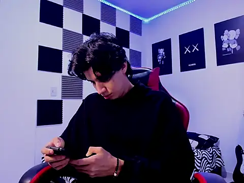 jeycobb online show from 11-17-25, 02:10