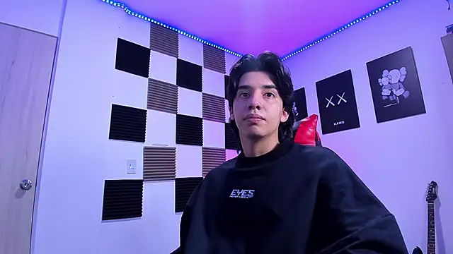 Snapshot of jeycobb chatting on 02-08-26, 11:52 jeycobb online show from 02-08-26, 11:52