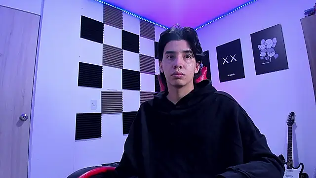 Snapshot of jeycobb chatting on 02-06-26, 11:28 jeycobb online show from 02-06-26, 11:28