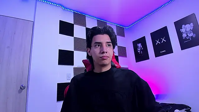 Snapshot of jeycobb chatting on 02-11-26, 11:32 jeycobb online show from 02-11-26, 11:32