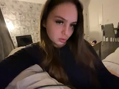 EllaStarrxxx online show from 10-22-25, 09:46