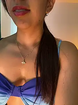 Snapshot of SabrinaEvanss_ chatting on 07-12-26, 08:09 SabrinaEvanss online show from 07-12-26, 08:09