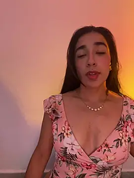 Snapshot of SabrinaEvanss_ chatting on 06-05-26, 07:19 SabrinaEvanss online show from 06-05-26, 07:19