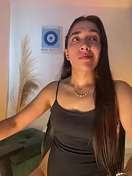 Snapshot of SabrinaEvanss_ chatting on 06-26-26, 08:03 SabrinaEvanss online show from 06-26-26, 08:03