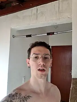 SweetGoodBoy22 online show from 10-06-25, 07:03