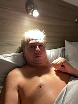 Sklavekay online show from 10-29-25, 08:52