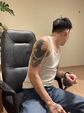 latava online show from 10-25-25, 04:07