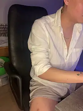 latava online show from 12-20-25, 06:33