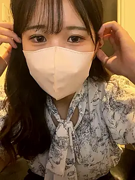 Snapshot of Aika_JP chatting on 10-07-25, 07:31 Aika JP online show from 10-07-25, 07:31