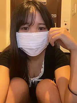 Snapshot of Aika_JP chatting on 10-06-25, 04:24 Aika JP online show from 10-06-25, 04:24