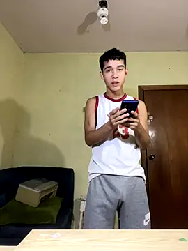 Snapshot of Mrdante23 chatting on 10-06-25, 12:12 Mrdante23 online show from 10-06-25, 12:12