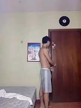 Snapshot of Mrdante23 chatting on 10-24-25, 03:05 Mrdante23 online show from 10-24-25, 03:05