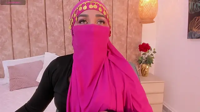  alishaa c online show from 12-19-25, 02:48