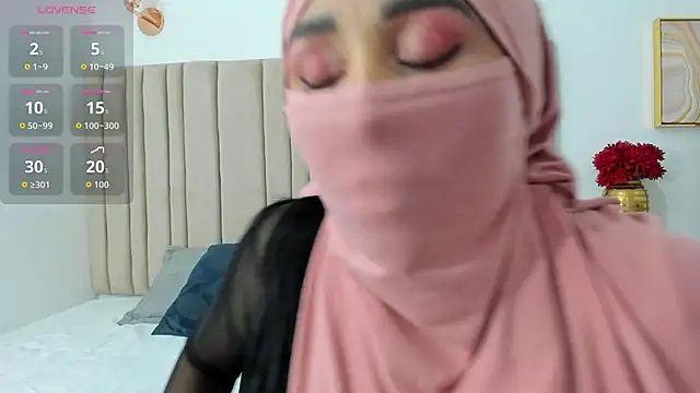  alishaa c online show from 10-11-25, 02:45