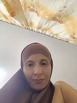 Snapshot of Aafsha_ chatting on 06-11-26, 07:22 Aafsha online show from 06-11-26, 07:22