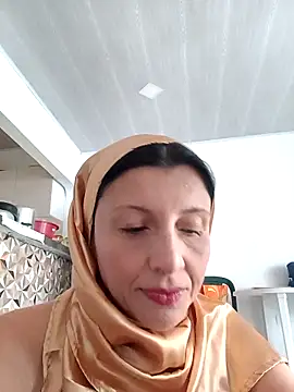 Snapshot of Aafsha_ chatting on 10-10-25, 12:06 Aafsha  online show from 10-10-25, 12:06