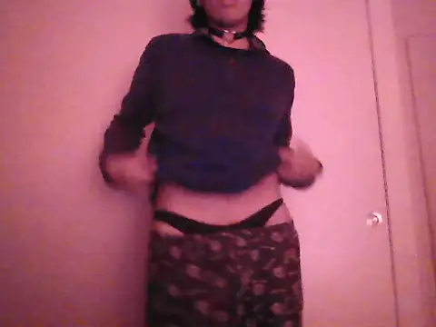 Snapshot of Sunny_Pebble chatting on 10-10-25, 04:13 Sunny Pebble online show from 10-10-25, 04:13
