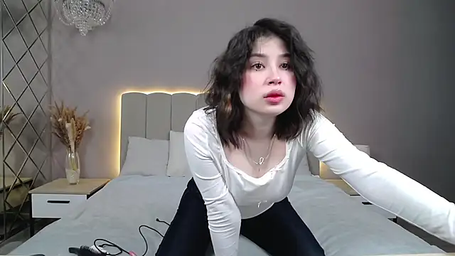 DianaMello online show from 12-03-25, 04:02