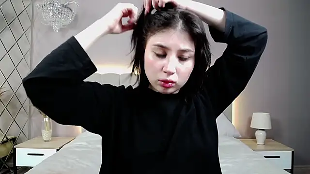 DianaMello online show from 11-08-25, 05:11