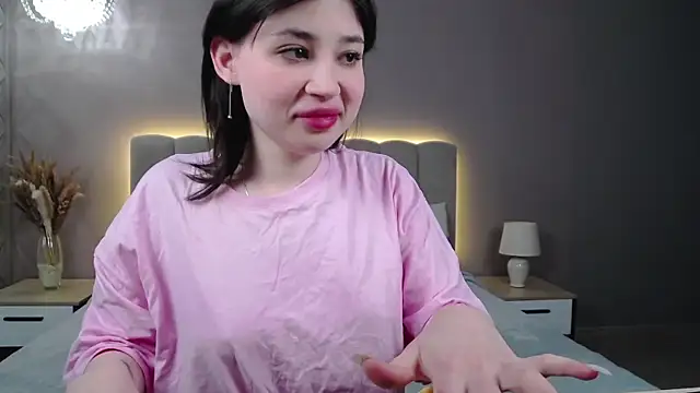 DianaMello online show from 12-19-25, 06:38