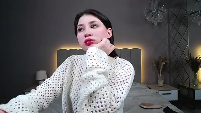 DianaMello online show from 10-27-25, 04:35