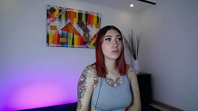 ZammyRossee online show from 03-17-26, 04:04