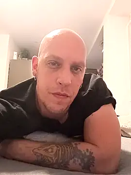 Kobradera1984 online show from 10-17-25, 03:58