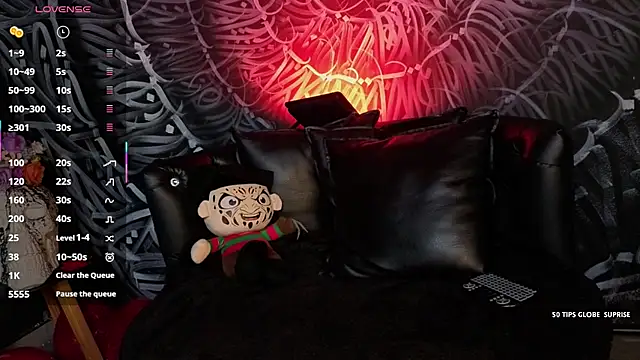 dahlia darkwood online show from 02-18-26, 04:10