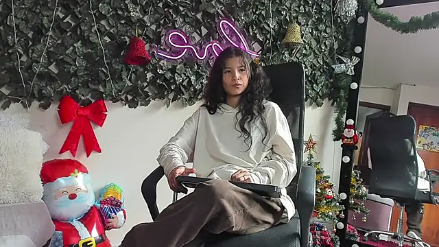 Samanta Ortiz online show from 12-05-25, 07:12