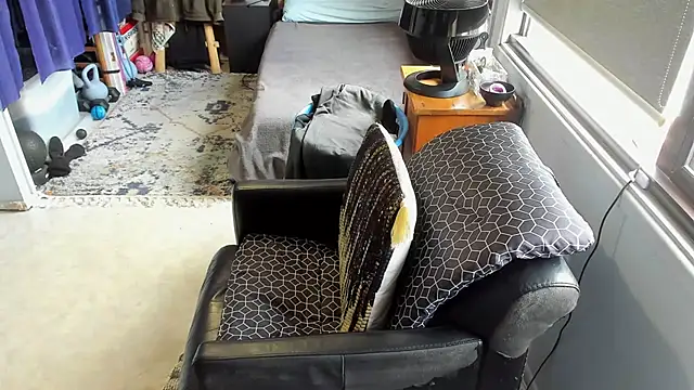 CassiusJohnson online show from 10-30-25, 03:05