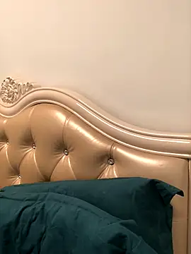 Mile-m online show from 11-22-25, 12:54