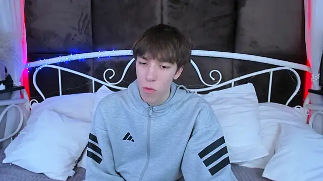 MarkBranston online show from 02-05-26, 03:41