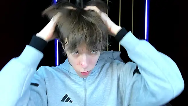 MarkBranston online show from 04-17-26, 02:53