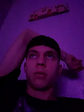 Gabrielr214090 online show from 04-22-26, 06:53