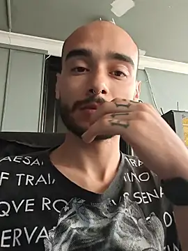 Snapshot of 2_fire chatting on 10-15-25, 12:57 2 fire online show from 10-15-25, 12:57