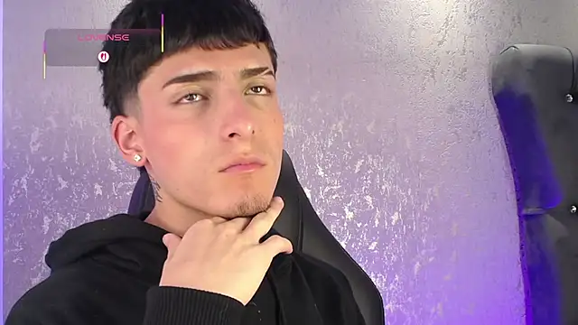 MateoMitchell online show from 12-01-25, 03:40