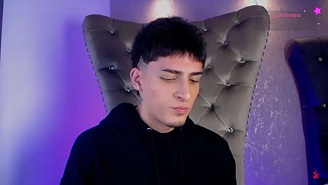 Snapshot of MateoMitchell chatting on 02-24-26, 04:46 MateoMitchell online show from 02-24-26, 04:46