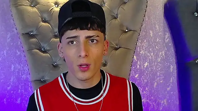 MateoMitchell online show from 10-23-25, 06:01