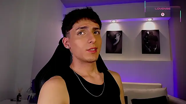 Snapshot of MateoMitchell chatting on 02-02-26, 05:39 MateoMitchell online show from 02-02-26, 05:39