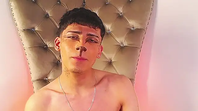 MateoMitchell online show from 10-27-25, 05:08