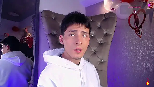 Snapshot of MateoMitchell chatting on 02-21-26, 04:47 MateoMitchell online show from 02-21-26, 04:47