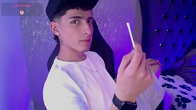 MateoMitchell online show from 11-13-25, 05:11