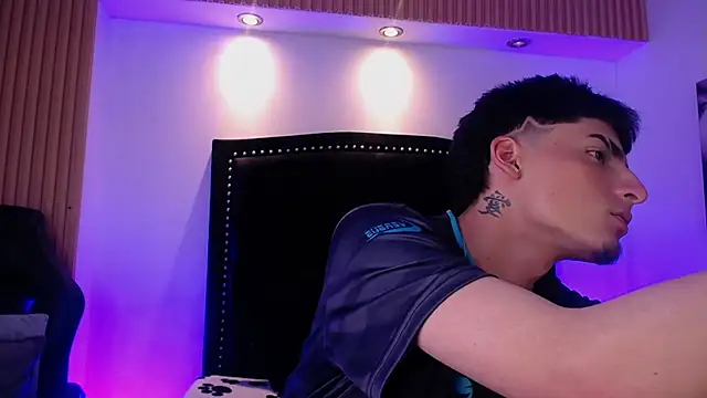 MateoMitchell online show from 04-19-26, 04:46