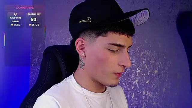 MateoMitchell online show from 11-20-25, 05:19