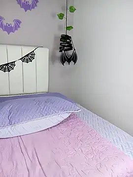 Snapshot of Katiiabk chatting on 10-18-25, 03:14 Katiiabk online show from 10-18-25, 03:14