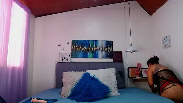 Snapshot of rosse_m chatting on 10-15-25, 01:08 rosse m online show from 10-15-25, 01:08