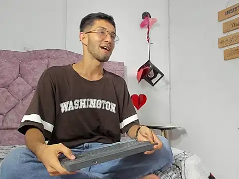 ianthompsoncut online show from 10-10-25, 11:16