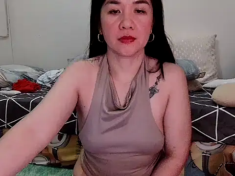 KissHott online show from 05-06-26, 02:26