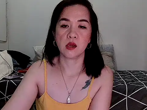 KissHott online show from 04-28-26, 08:08